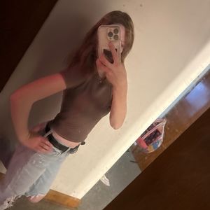 Meet your Posher, Ava